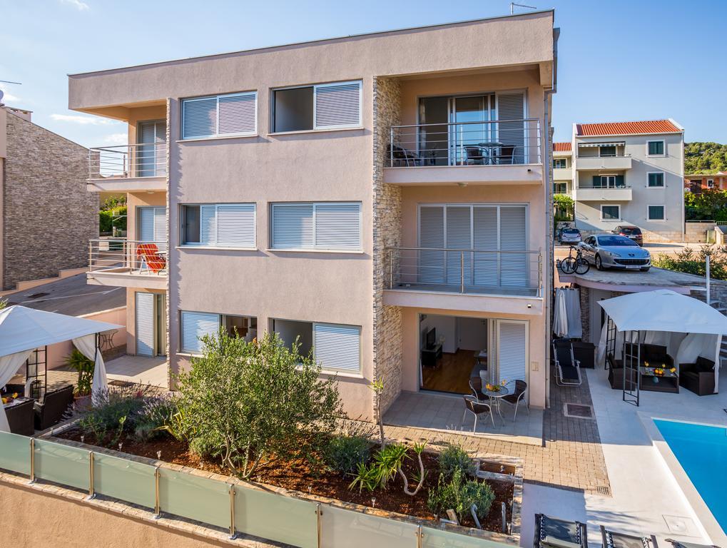 Apartment Falcon Stari Grad  Dış mekan fotoğraf