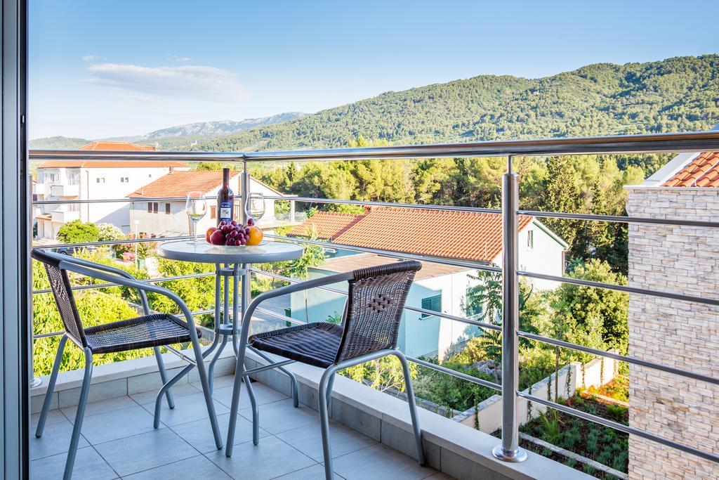 Apartment Falcon Stari Grad  Oda fotoğraf